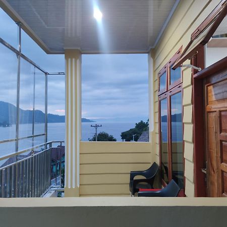 Tama View Bed & Breakfast Tuk Tuk Exterior photo
